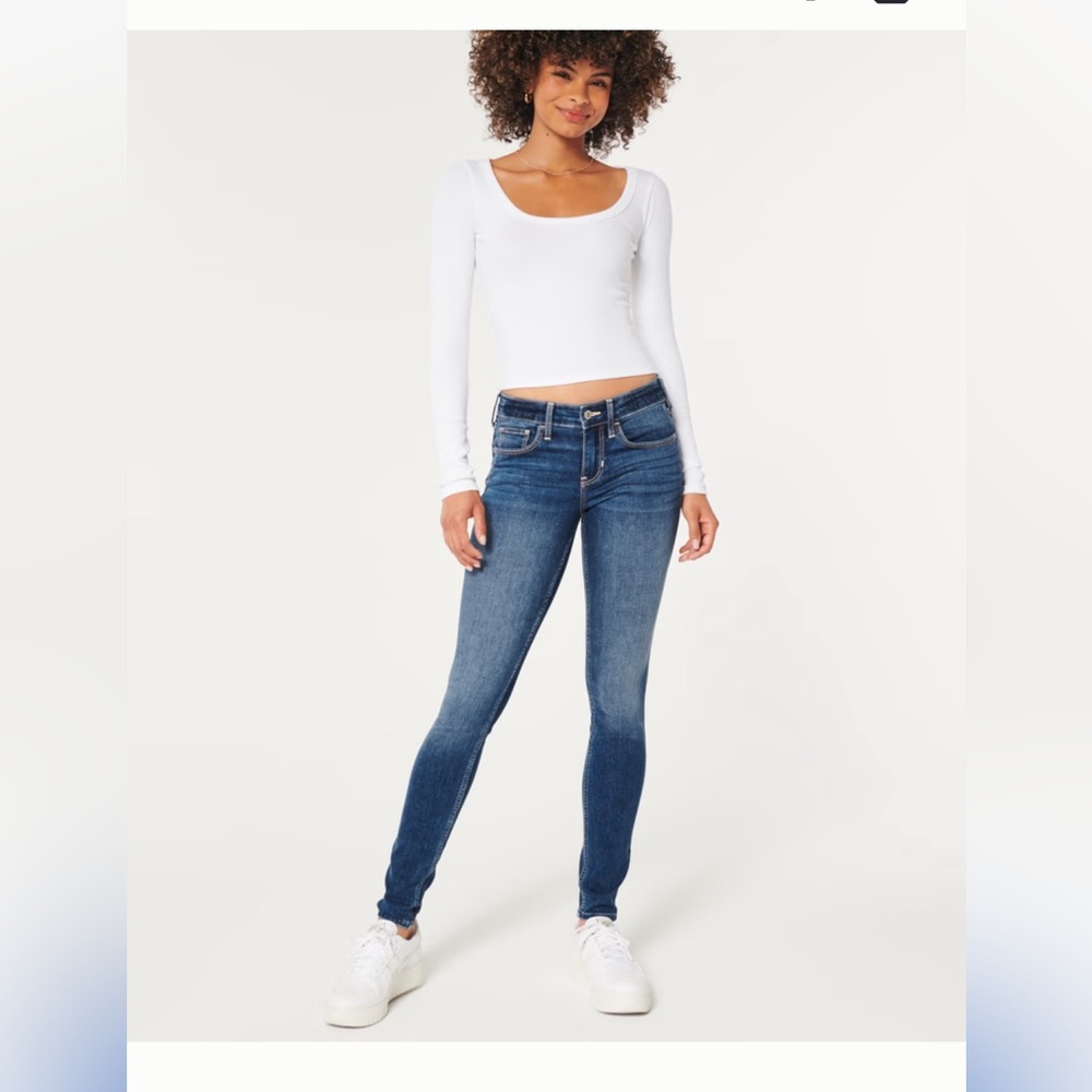 Hollister LOW-RISE DARK WASH SUPER SKINNY JEANS